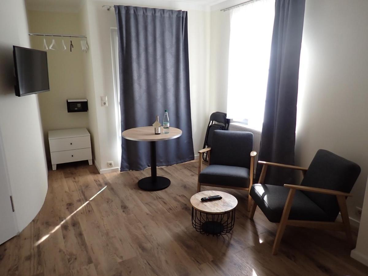 Karlbacher Domizil Ferienwohnungen Grosskarlbach Extérieur photo